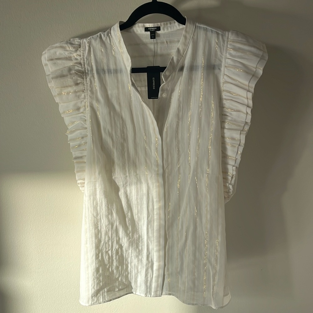 Express Sparkle Flutter Top
